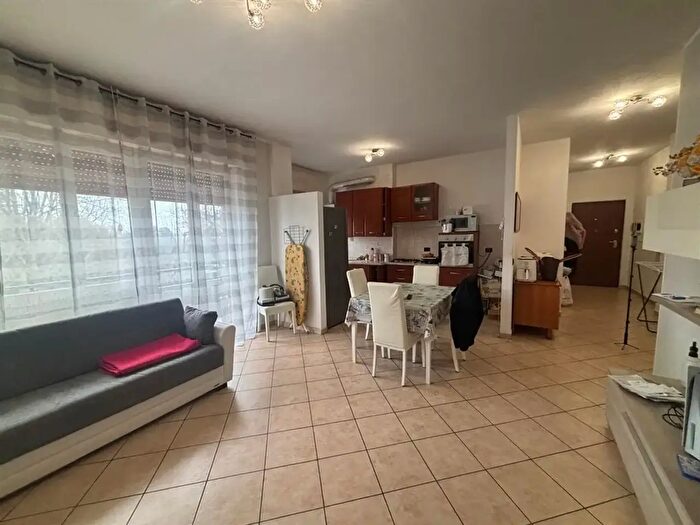 Appartamento trilocale in vendita in Via Tornaghi, Cassano D'Adda