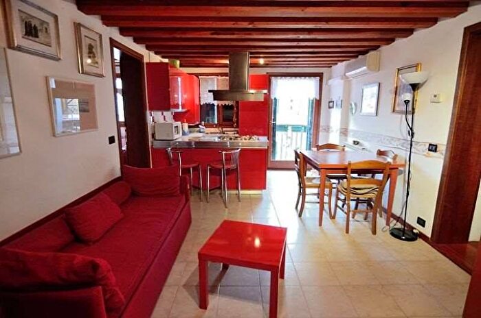 Appartamento quadrilocale in affitto in via garibaldi, Arsenale Giardini della Biennale, Venezia