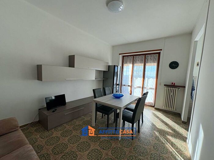 Appartamento bilocale in affitto in Corso Regina Elena, Centro, Racconigi