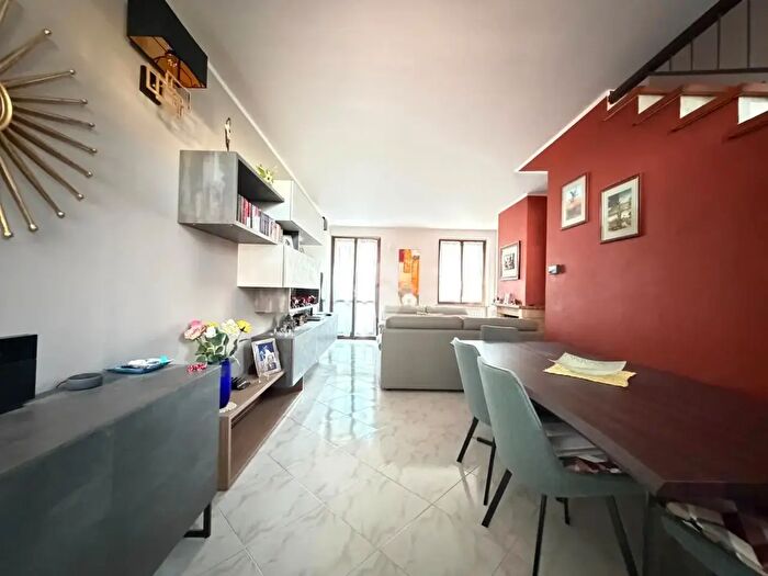 Casa trilocale in vendita in Via del Novelletto, Crema