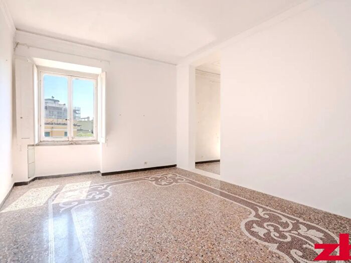 Appartamento in vendita in Vico Barnabiti, Genova