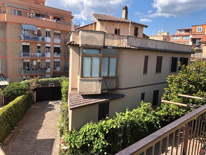 Appartamento quadrilocale in affitto in Via dei Sampietrini, Battistini Primavalle, Roma