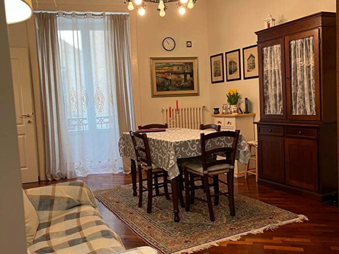 Appartamento trilocale in affitto in Via Guglielmo Marconi, Centro Storico, Campobasso