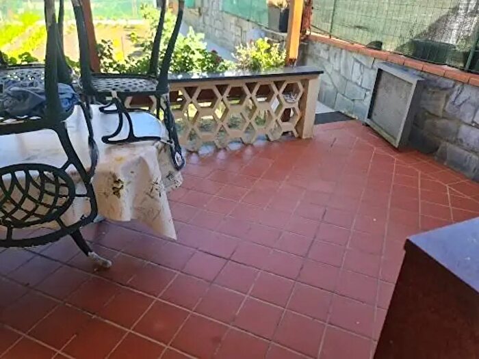 Casa monolocale in vendita in Carrara
