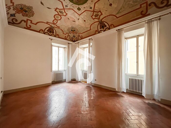 Appartamento con 5 locali in vendita in Jesi