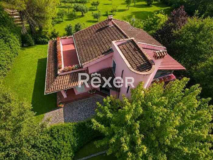 Casa con 6 locali in vendita in Contrada Archidero, Castrovillari