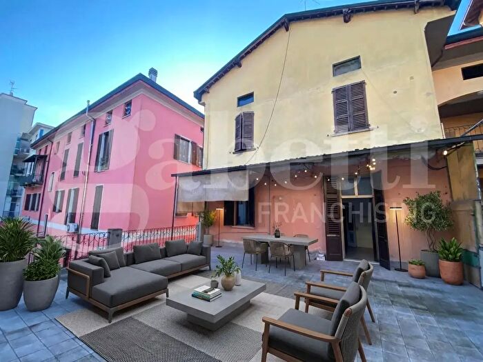 Case in Vendita e in Affitto - 2