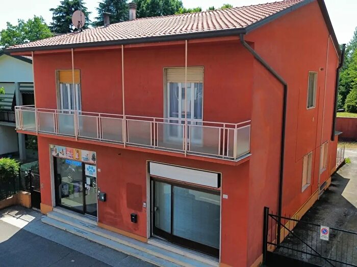 Casa quadrilocale in vendita in Viale Europa, Gessate