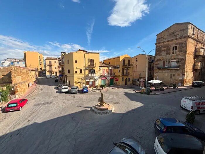 Appartamento quadrilocale in vendita in Via Duomo, Agrigento