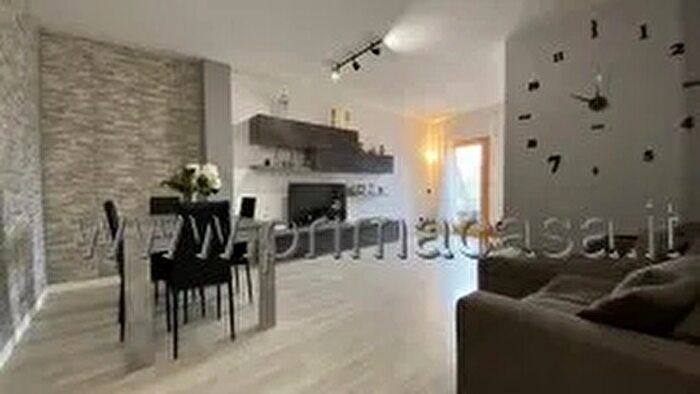 Appartamento quadrilocale in vendita in Via Monte Nero, Santa Maria Di Sala