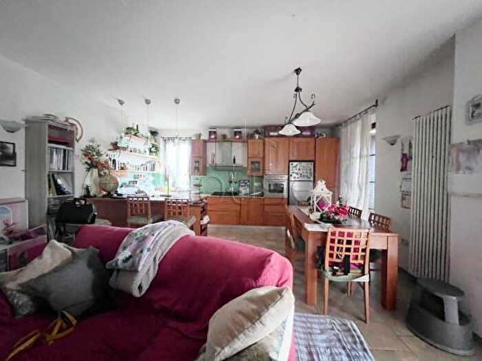 Appartamento con 6 locali in vendita in Citta Di Castello