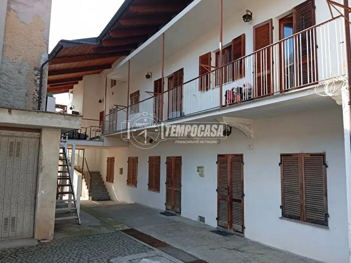 Appartamento quadrilocale in vendita in Samone