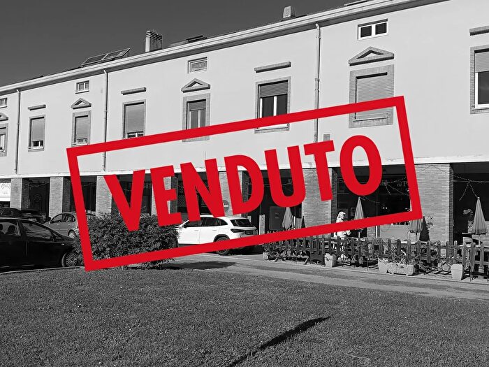 Appartamento trilocale in vendita in Torviscosa
