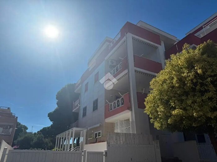 Appartamento trilocale in vendita in Via Armando Diaz, Santa Marinella