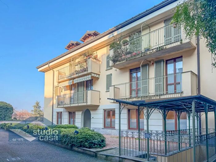 Appartamento trilocale in vendita in Via Colle Eghezzone, Lodi