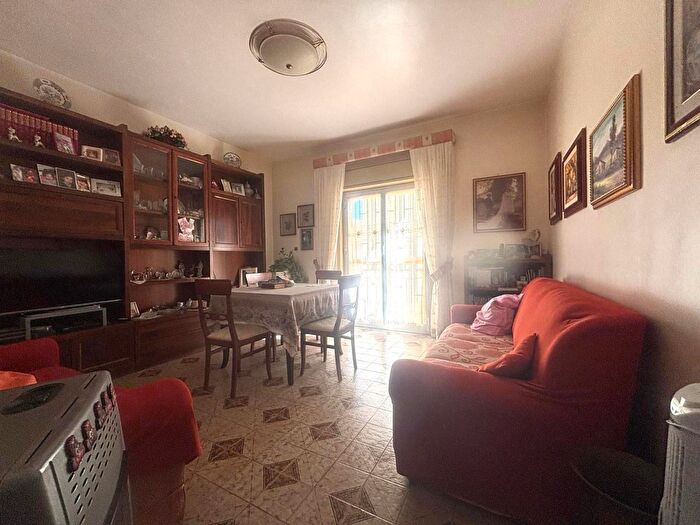 Appartamento quadrilocale in vendita in Via Cruillas, Palermo