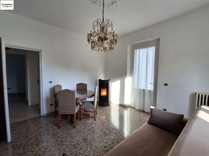 Casa trilocale in affitto in Villastellone