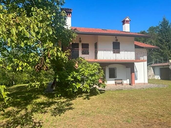 Casa con 9 locali in vendita in Via Samprogno, Borgo Valbelluna