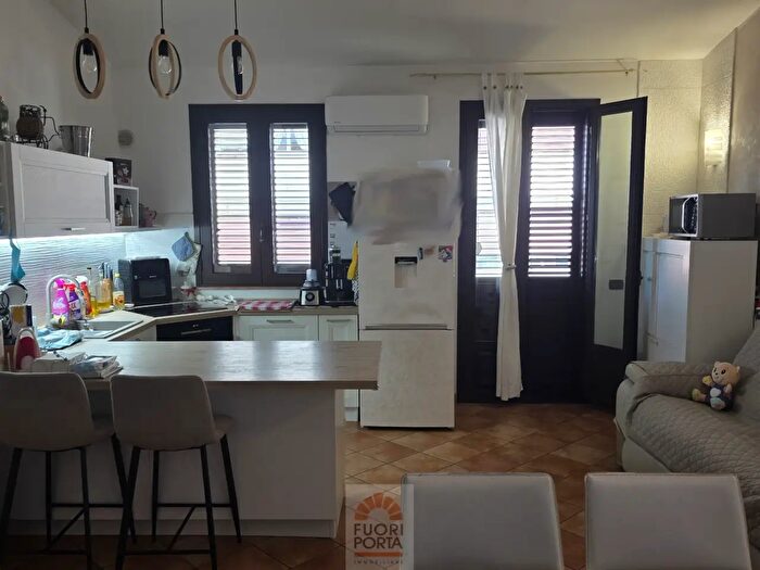 Casa trilocale in vendita in Via Cairoli, Vernole