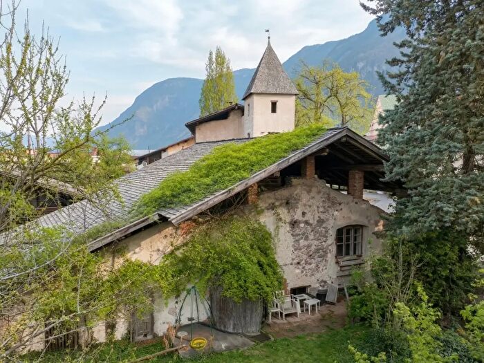 Casa monolocale in vendita in Via, Ora