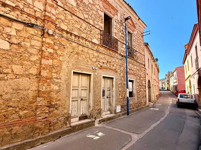 Casa con 11 locali in vendita in Via Garibaldi, San Vito