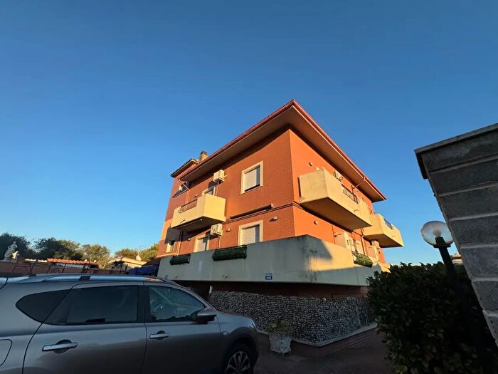 Appartamento in vendita in Via Amatore Sciesa, Marino