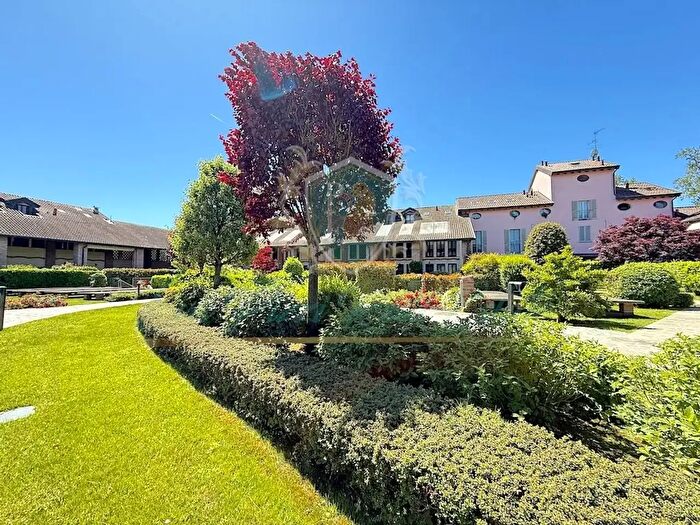 Appartamento trilocale in vendita in Via Mezzabarba, Lodi
