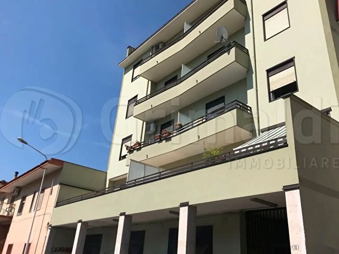 Appartamento trilocale in vendita in Giugliano In Campania