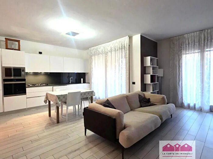 Appartamento quadrilocale in affitto in Viale Alessandro Manzoni, Vicenza