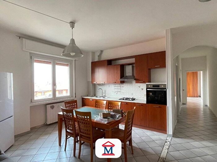 Appartamento trilocale in affitto in Centro, Mozzo