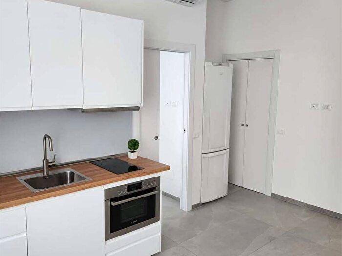 Appartamento bilocale in affitto in via costantino baroni, Gratosoglio, Milano