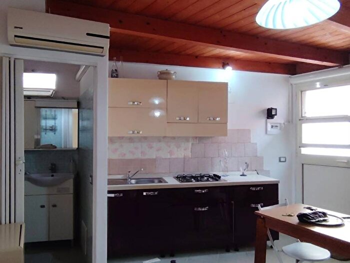 Appartamento monolocale in affitto in Via SArrulloni, Quartiere del Sole, Cagliari