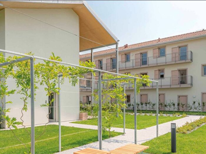 Casa bilocale in affitto in Via Leonardo da Vinci, Centro, Erba