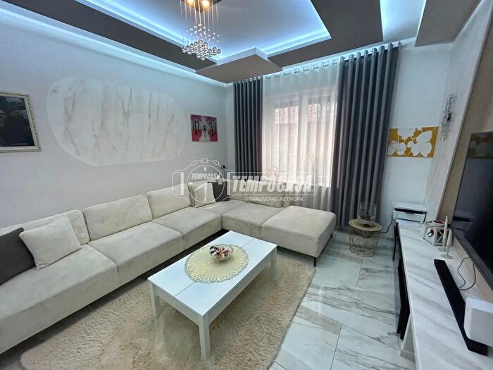 Appartamento con 5 locali in vendita in Via Montebruno, Asti