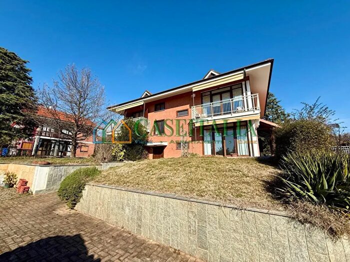 Case in Vendita e in Affitto - 2