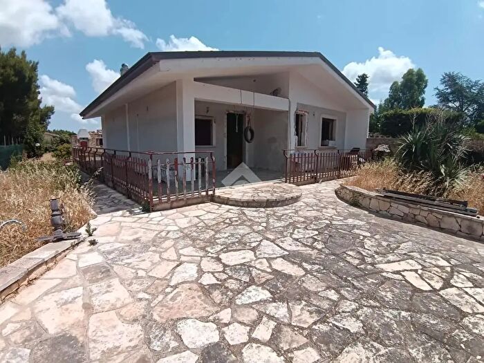 Casa quadrilocale in vendita in Zona Frà Diavolo, Cassano Delle Murge