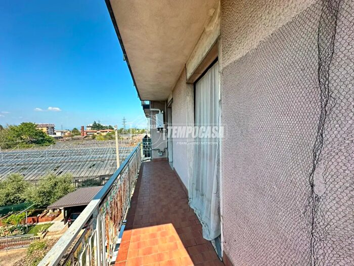 Appartamento trilocale in vendita in Via Don Paolo Pellegrini, Capriate San Gervasio