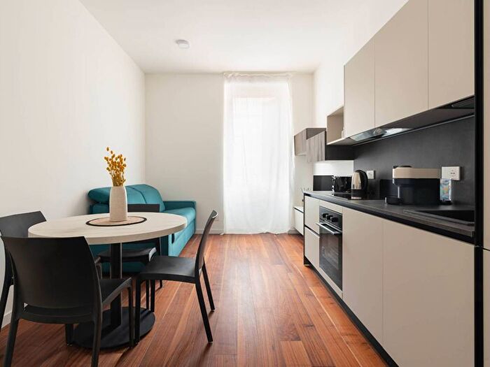 Appartamento bilocale in affitto in Via Errico Petrella, Buenos Aires, Milano