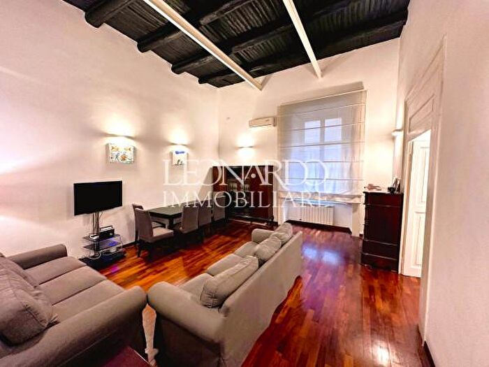 Appartamento trilocale in affitto in Salita Trinità degli Spagnoli, Napoli