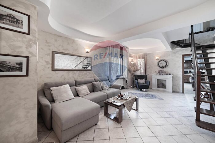 Casa trilocale in vendita in Via Alfredo Catalani, Cinisello Balsamo