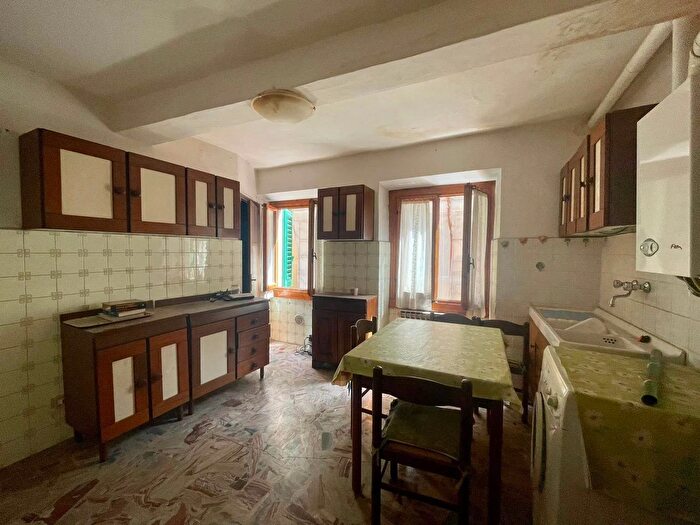 Appartamento trilocale in vendita in Figline E Incisa Valdarno, Figline e Incisa Valdarno