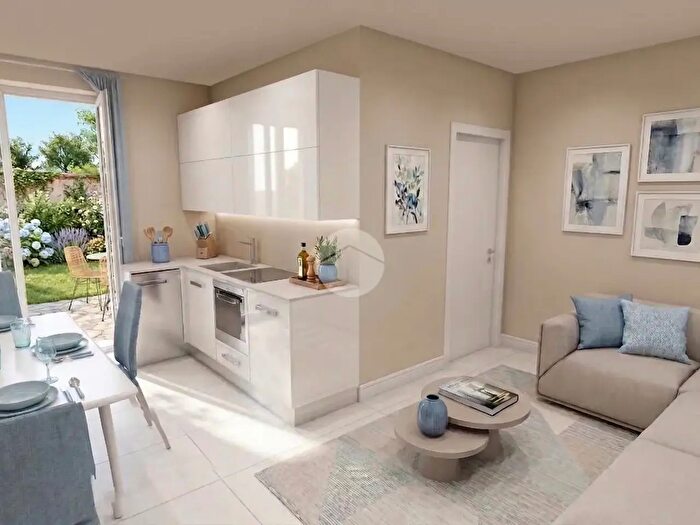 Appartamento trilocale in vendita in Via G Marconi, Biassono