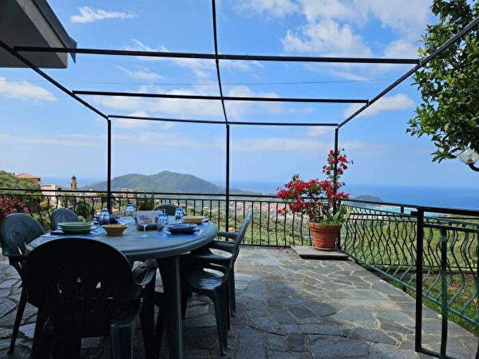 Appartamento quadrilocale in affitto in Villa Fontane d, Sestri Levante