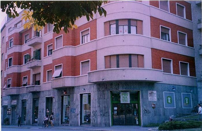 Appartamento trilocale in affitto in Via Passerini, Centro Storico, Monza