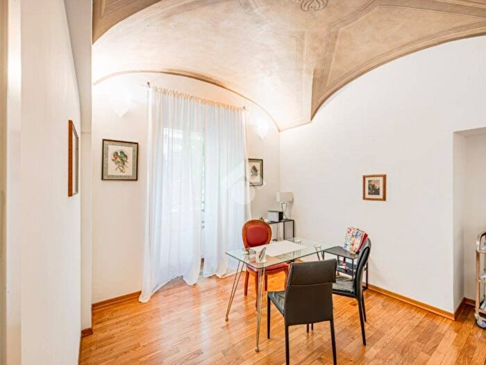 Appartamento trilocale in vendita in Via Germanico, Prati, Roma