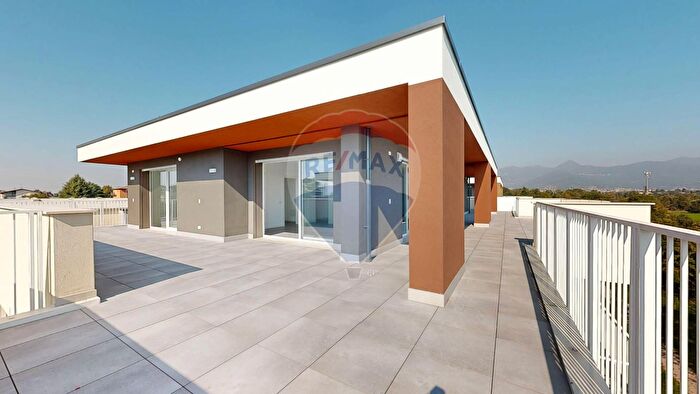 Appartamento quadrilocale in vendita in Via Cerioli, Seriate