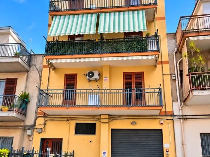 Appartamento con 5 locali in vendita in Via G Salernitano, Bagheria