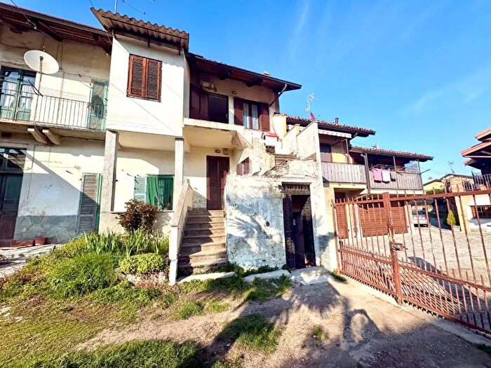 Case in Vendita e in Affitto - 2