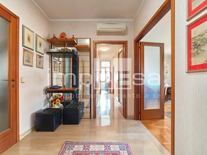 Appartamento con 7 locali in vendita in Via XVIII Aprile Conegliano, Conegliano