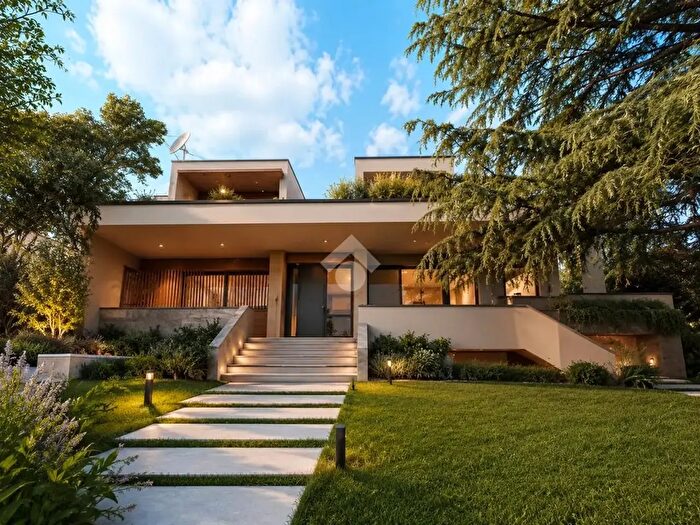 Casa con 8 locali in vendita in Via dei Tulipani, Avezzano
